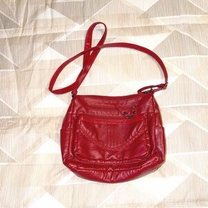 Minimalist Red Women’s Crossbody Bag - Classic Everyday Style NWOT